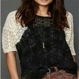 #67 Free people over sized small, Elegant soft Lace Top with Black and Cream Des